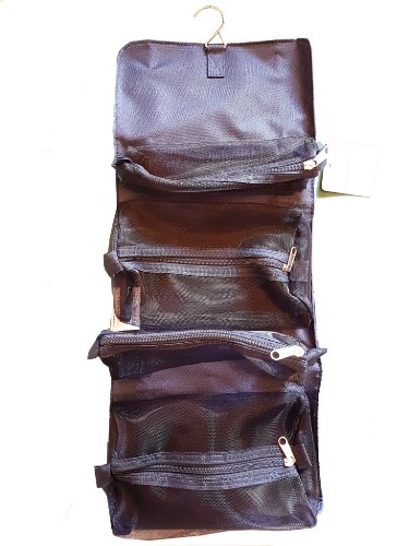 Four removeable mesh pouches